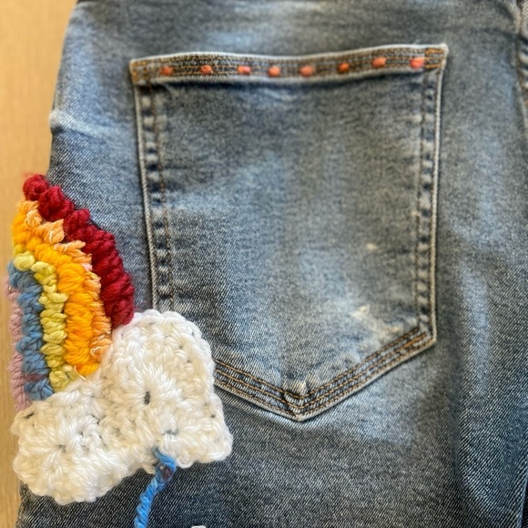 CUSTOM EMBROIDERED HIPPIE SHORTS - Picture 11 of 13